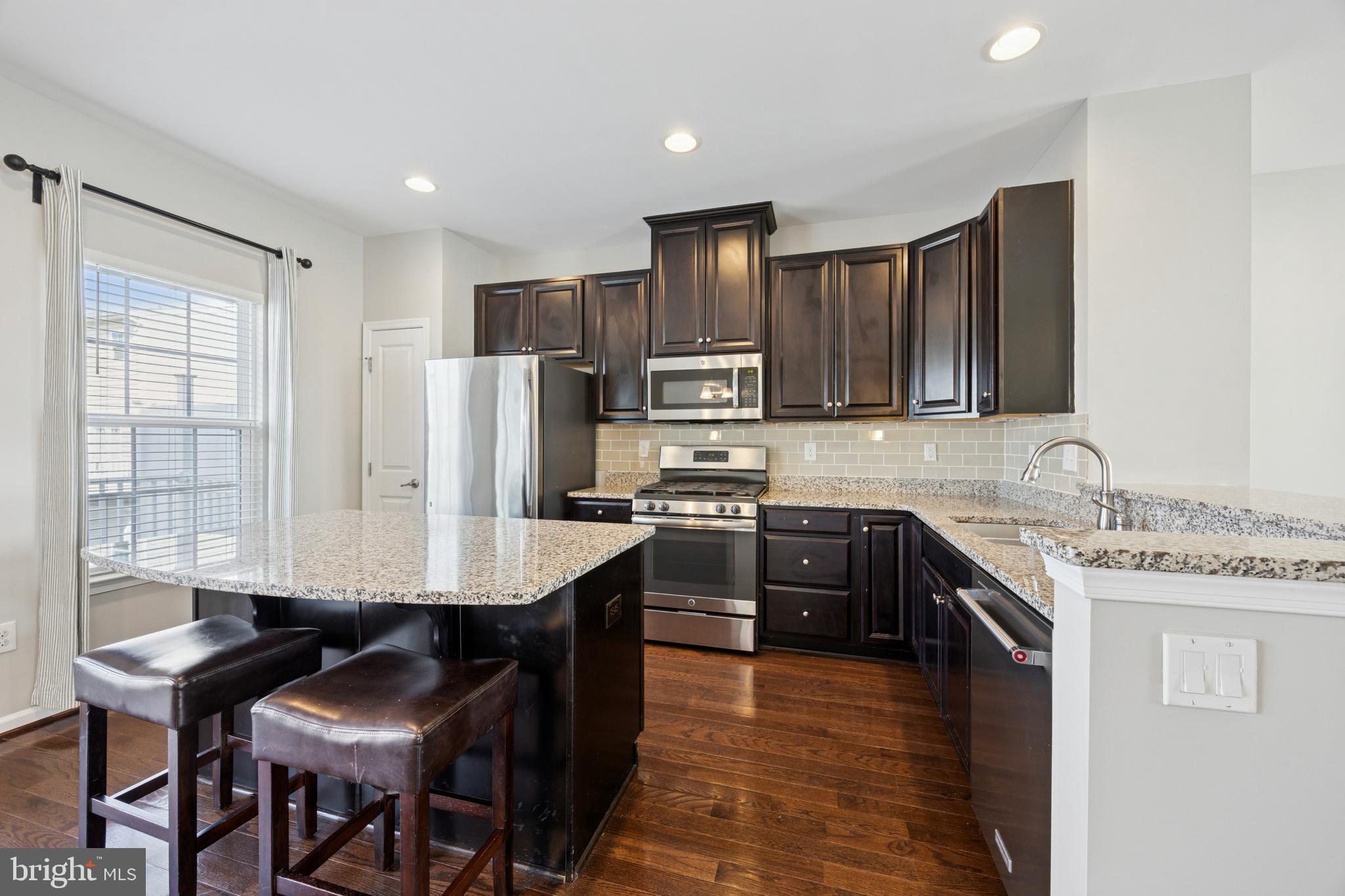 WASHINGTON SQUARE - Residential Lease