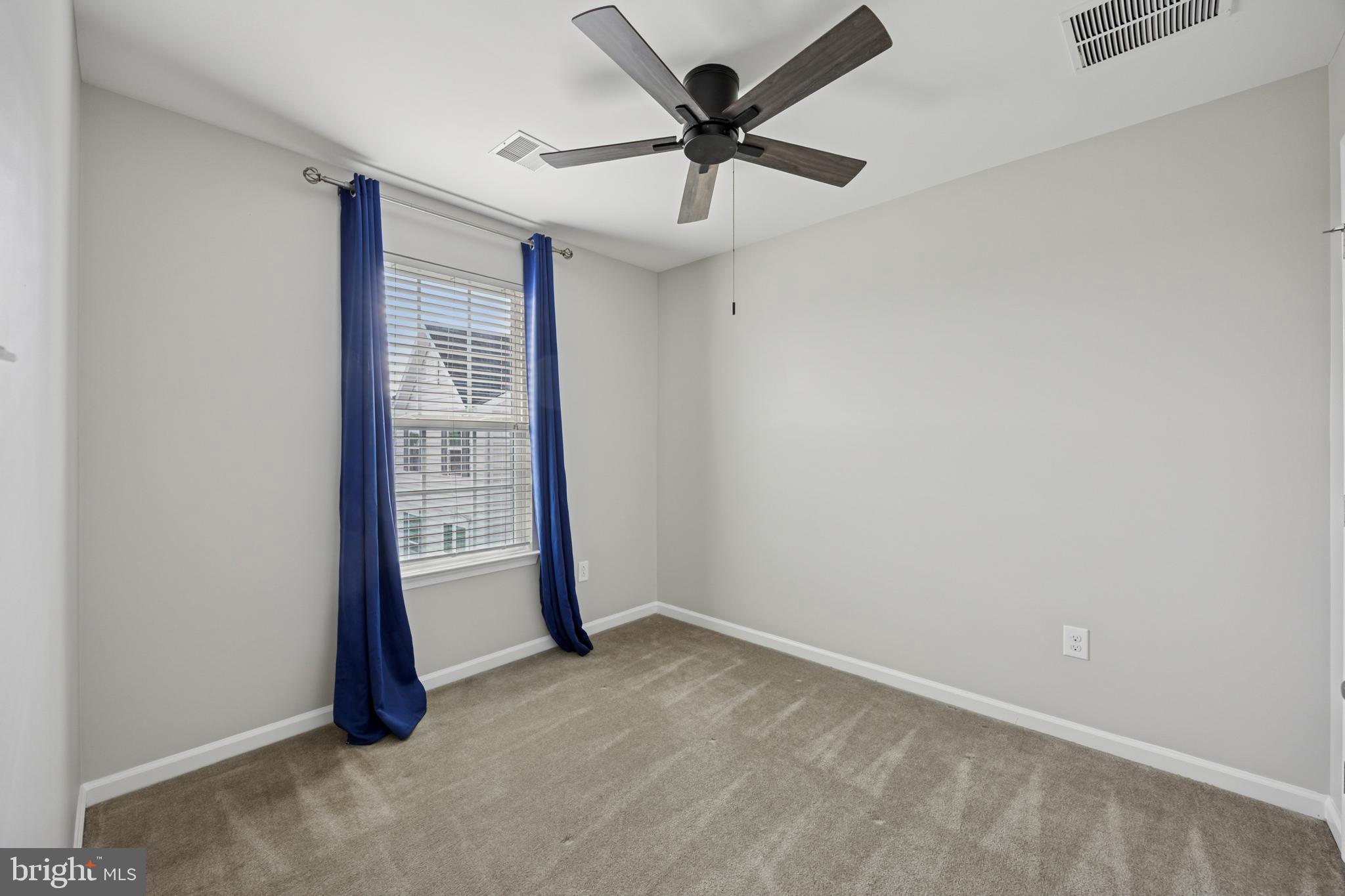 WASHINGTON SQUARE - Residential Lease