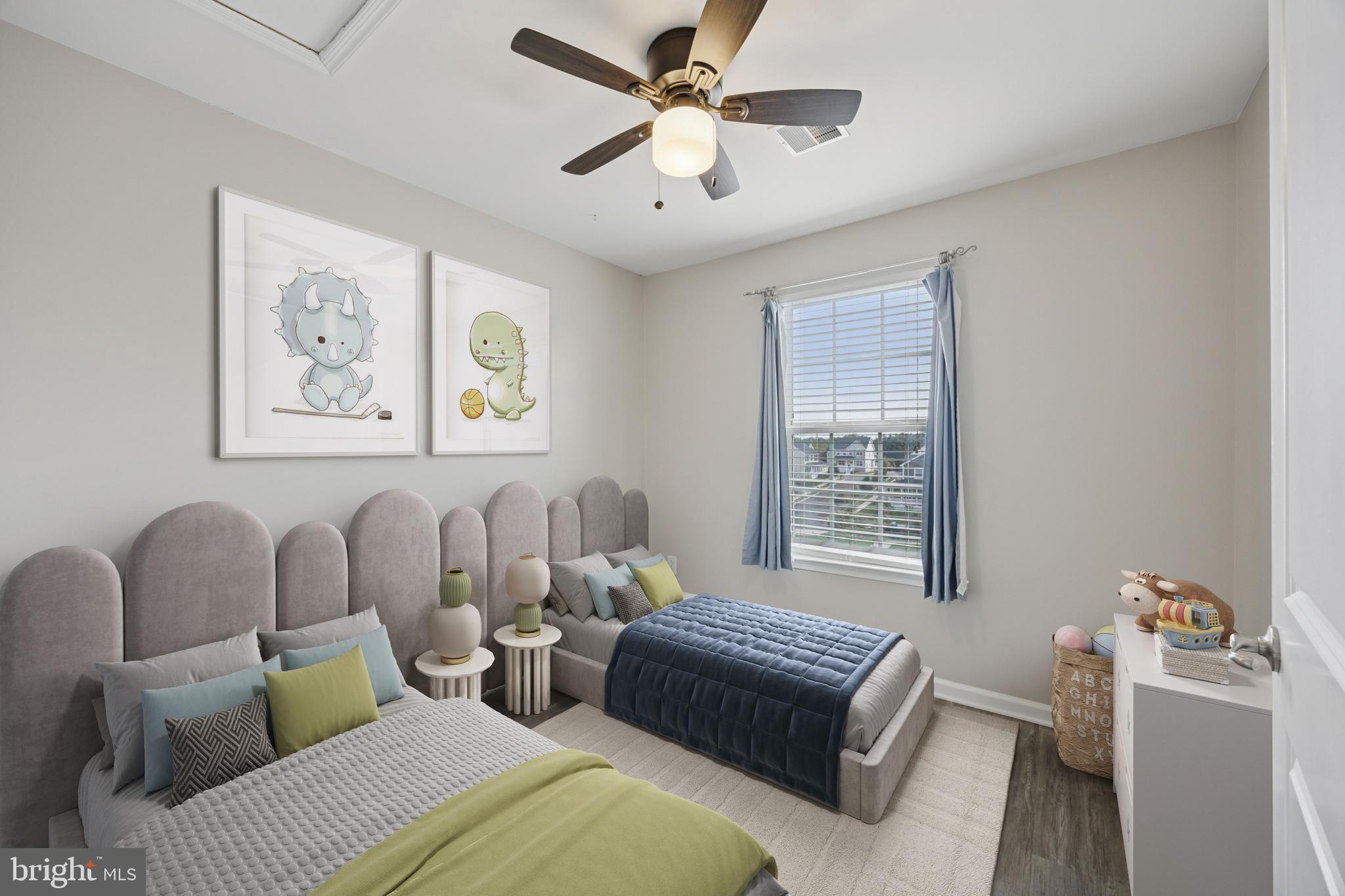 WASHINGTON SQUARE - Residential Lease