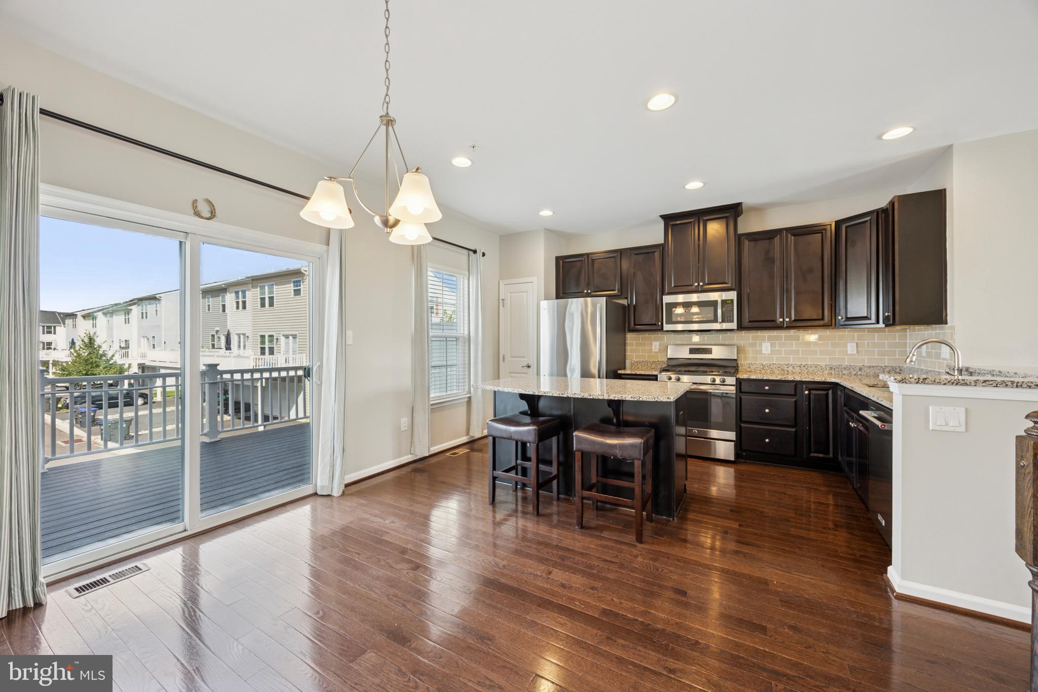 WASHINGTON SQUARE - Residential Lease