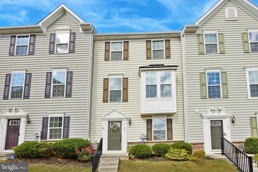 Beautiful, upgraded and spacious townhome with fully finished walkout basement in the desirable Washington Square neighborhood.  Freshly painted, Sun-drenched rooms with ample light and ventilation on all levels. Nine foot ceilings and hardwood floors on the main level with open front views of the large green recreational open space. In addition, the rear views of the community playground ensure visual privacy on all three levels. Granite countertops and island in large kitchen w/tile backsplash, 42" cabinets and stainless steel appliances. Spacious Living and Dining rooms w/adequate windows and recessed lighting. Large low maintenance deck made w/composite material has privacy barriers from neighbors. Both staircases are hardwood that make life convenient. Primary bedroom w/ceiling fan, walk-in closet, linen closet and large primary bathroom. Two guest bedrooms also w/ceiling fans and one additional bathroom complete this floor. Convenient same floor laundry room. Finished lower level with entry foyer, a charming flex room that can be used as a study/great room. Driveway and one car garage w/interior access. Large storage room with rear door/access. Plenty of guest parking within the community. Owen J Roberts schools. Amazing connectivity to highways, shopping, parks, schools, work opportunities and more !! Schedule your tour soon !