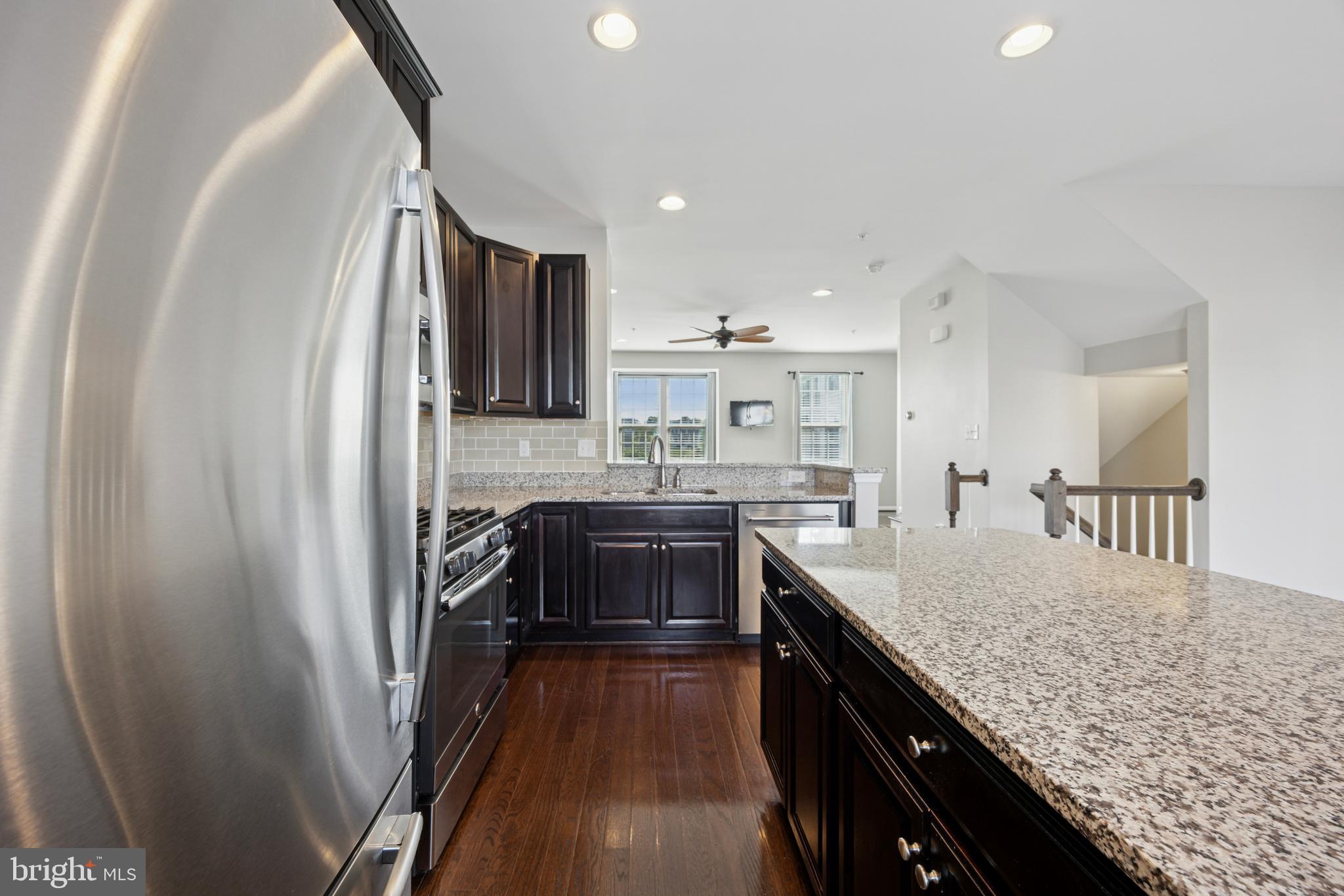 WASHINGTON SQUARE - Residential Lease