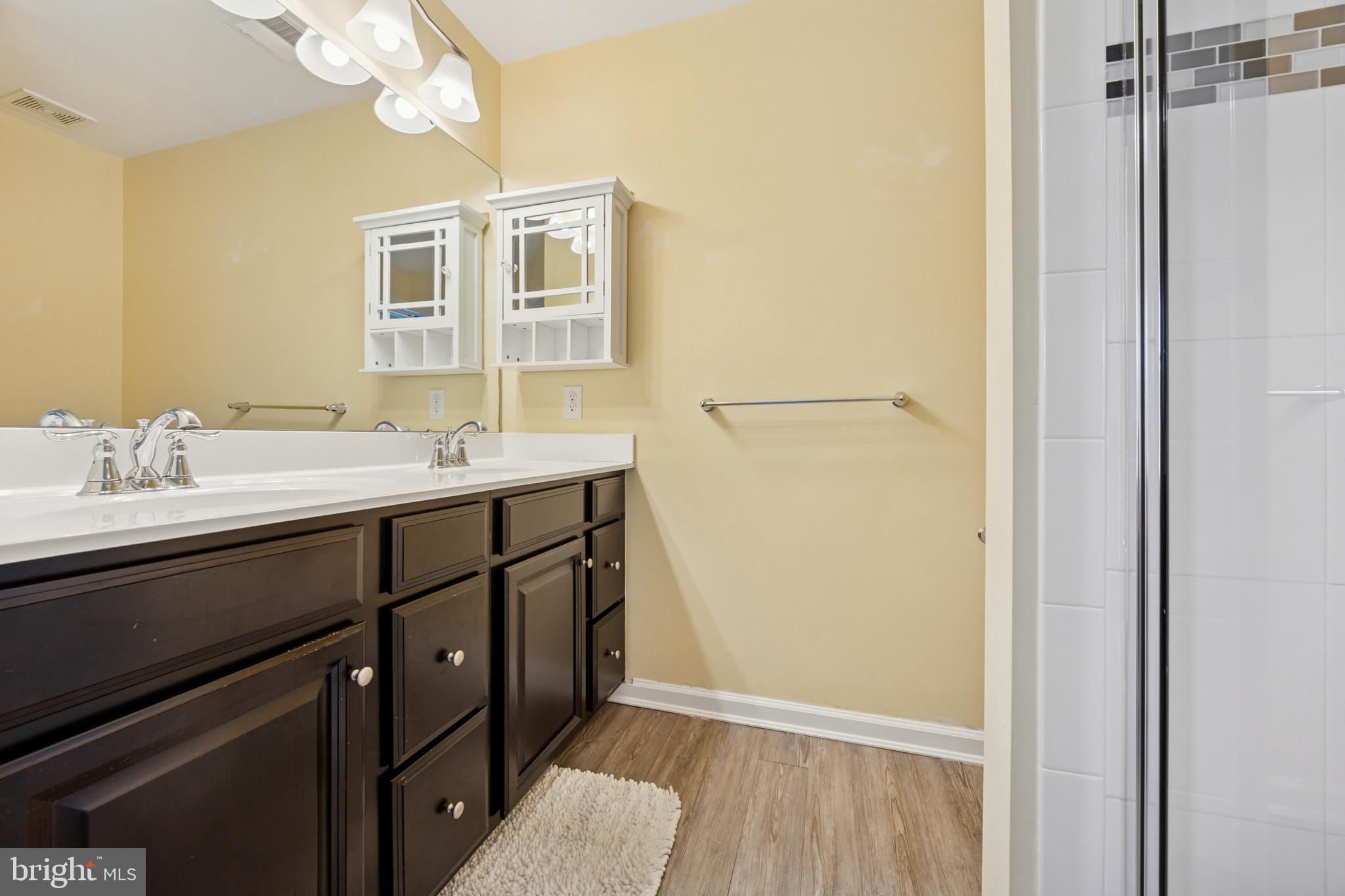 WASHINGTON SQUARE - Residential Lease