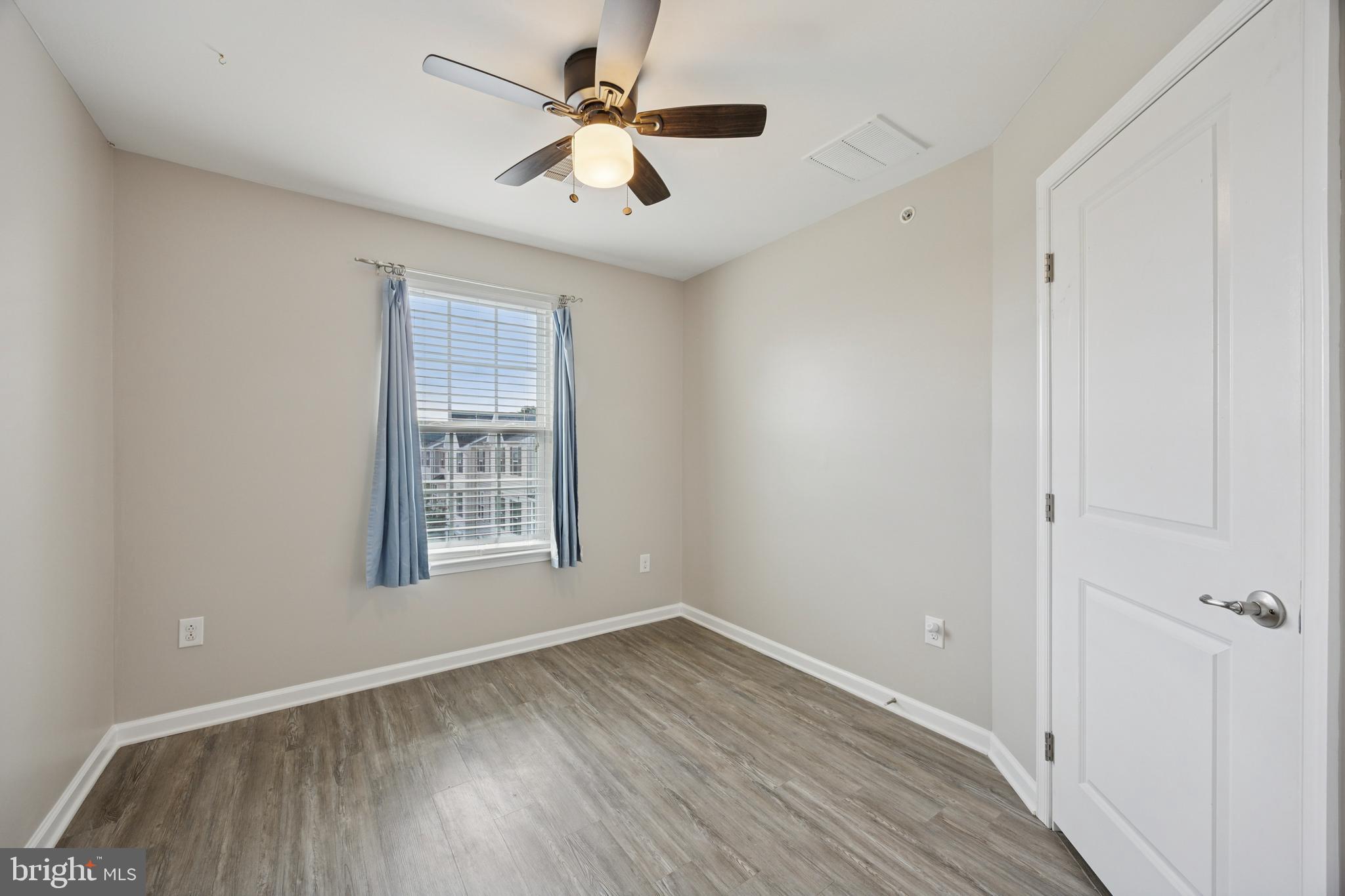 WASHINGTON SQUARE - Residential Lease