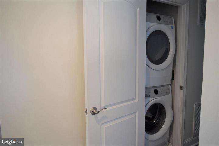 OXON HILL - Residential