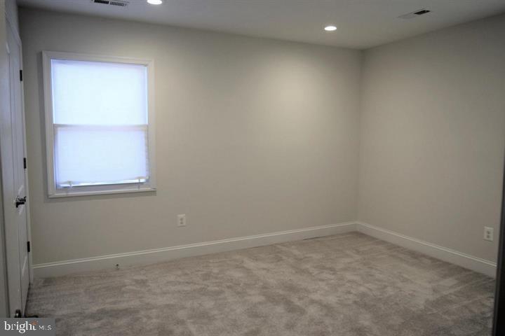 OXON HILL - Residential