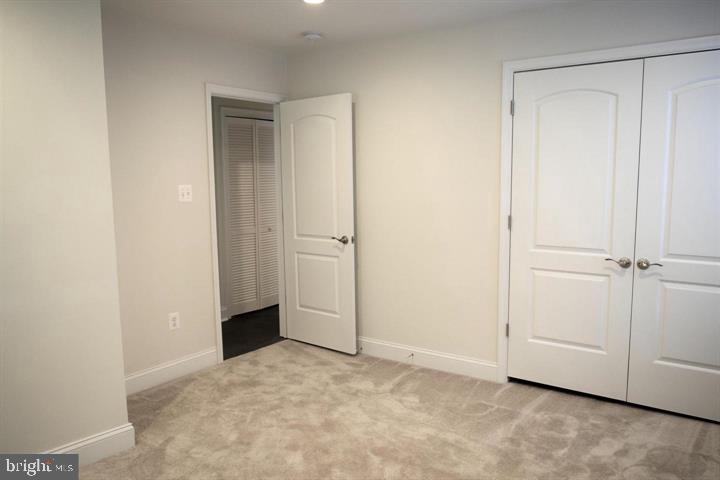 OXON HILL - Residential