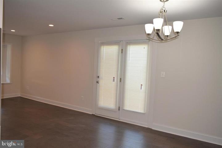 OXON HILL - Residential