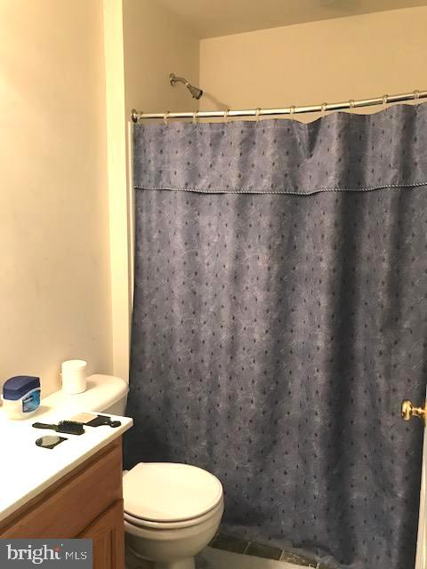 AZALEA WOODS - Residential Lease