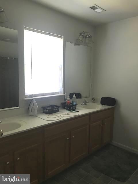 AZALEA WOODS - Residential Lease