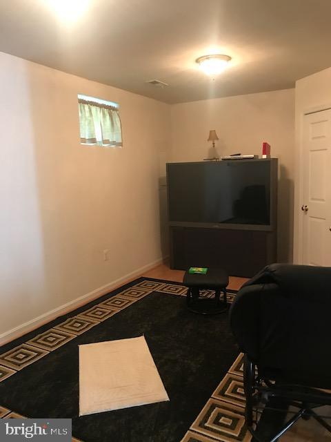 AZALEA WOODS - Residential Lease