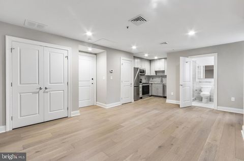 Condo For Rent - 222 W Rittenhouse Square #1704<br/> PHILADELPHIA, PA 19103