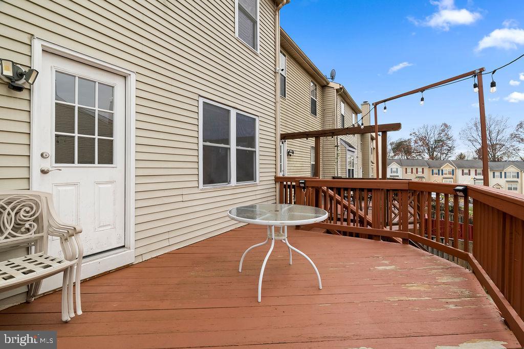 QUAIL HOLLOW - Residential Lease