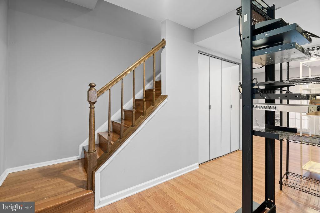 QUAIL HOLLOW - Residential Lease