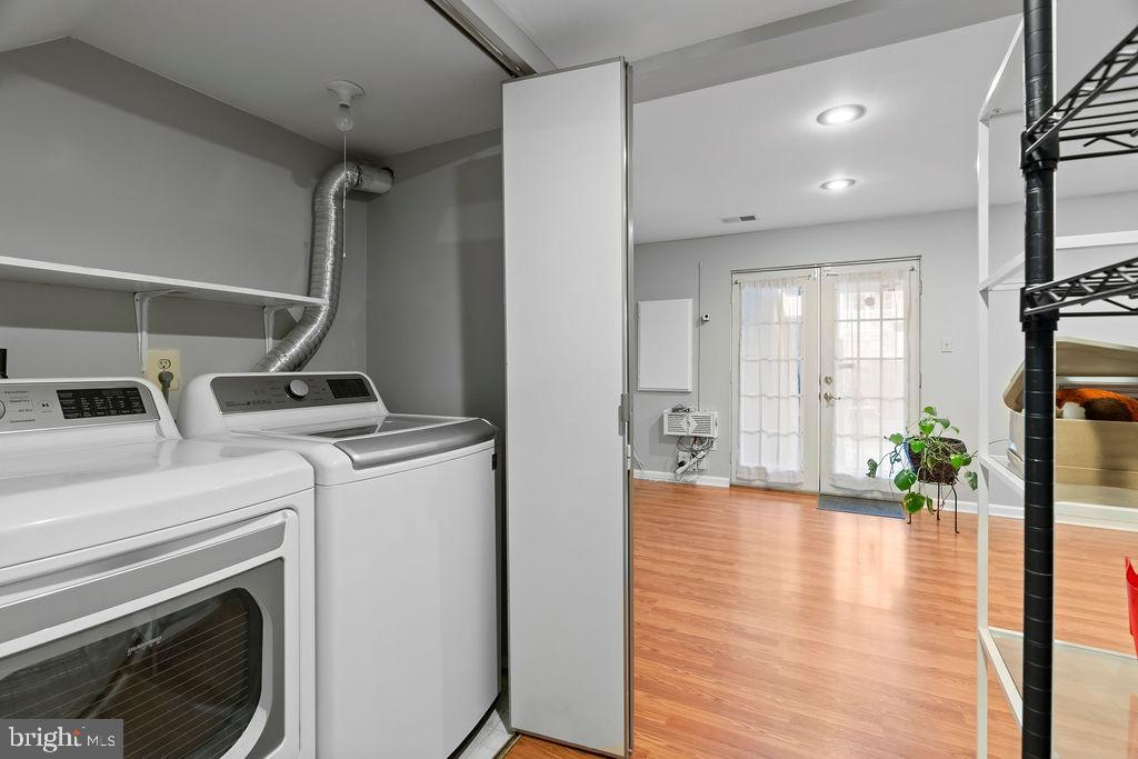 QUAIL HOLLOW - Residential Lease