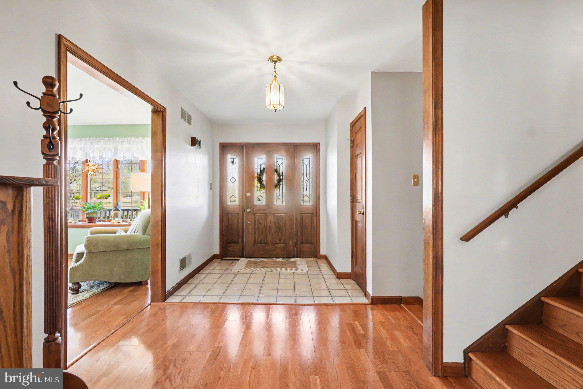 WOODCREST SHORES - Residential