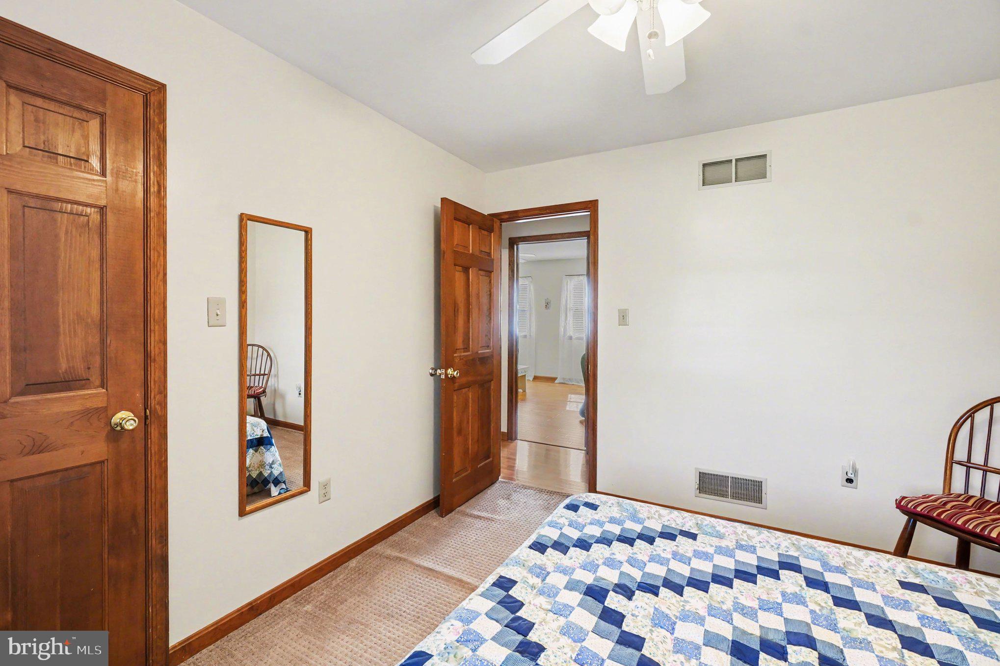 WOODCREST SHORES - Residential