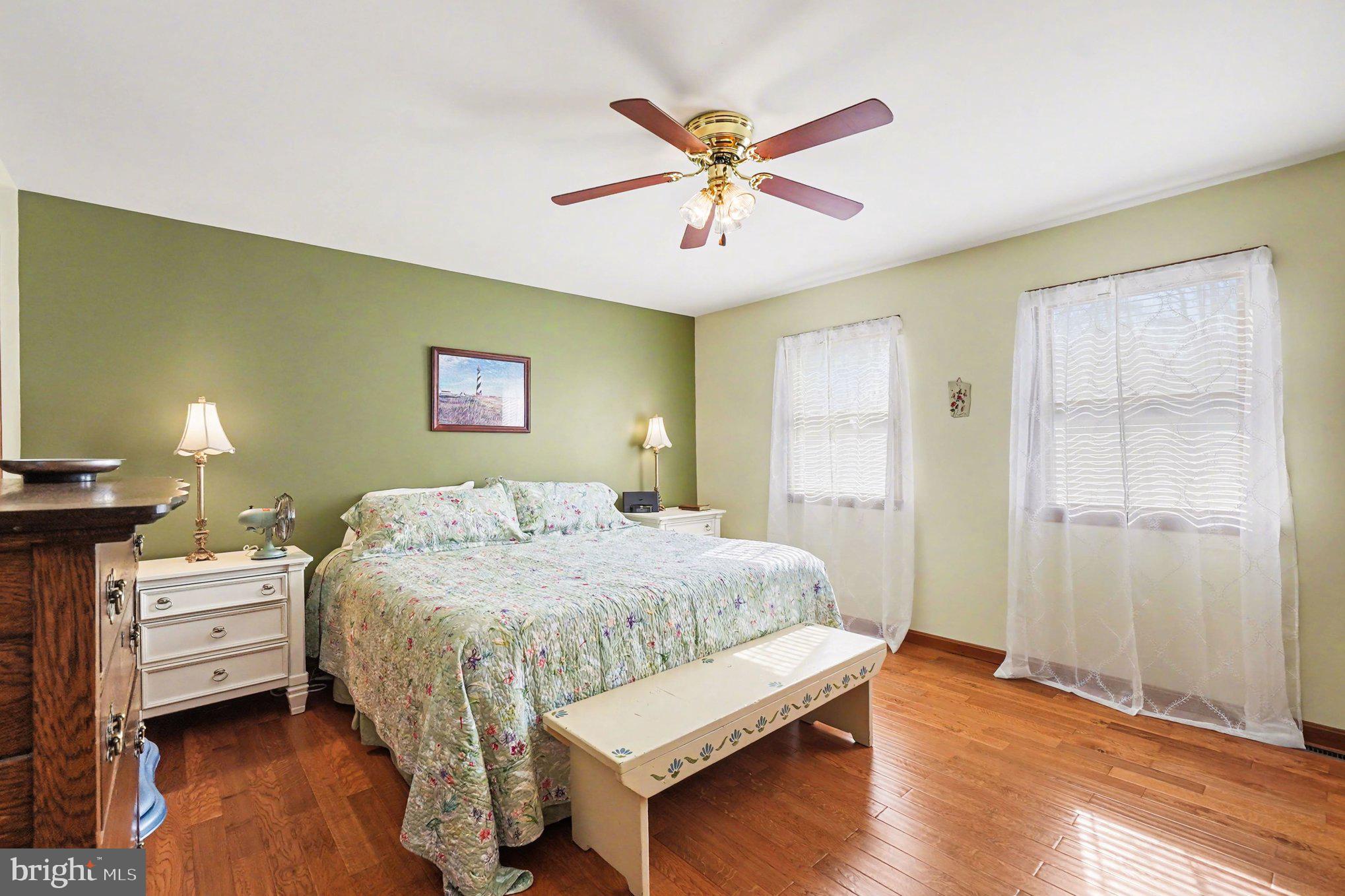 WOODCREST SHORES - Residential