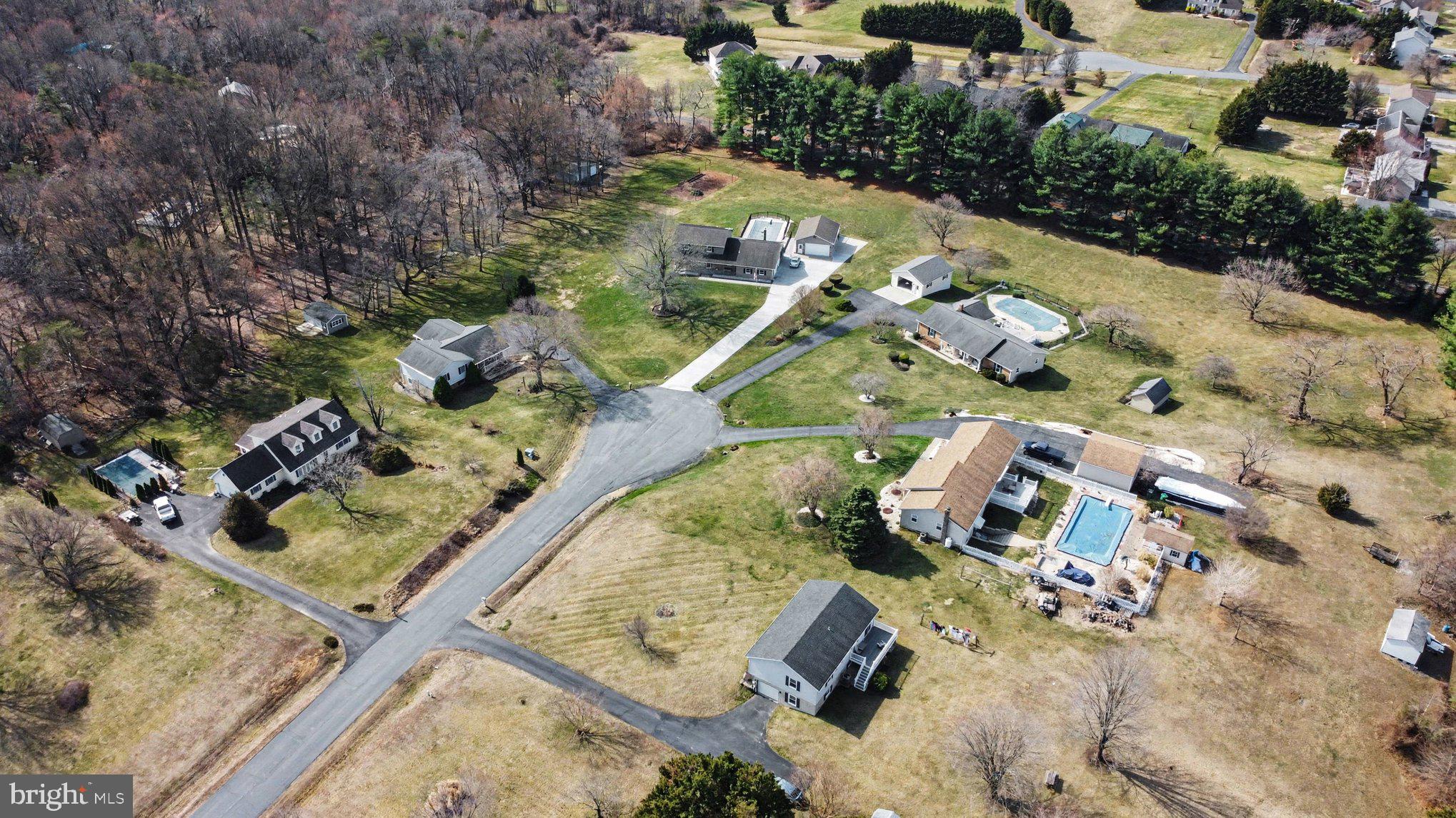 WOODCREST SHORES - Residential