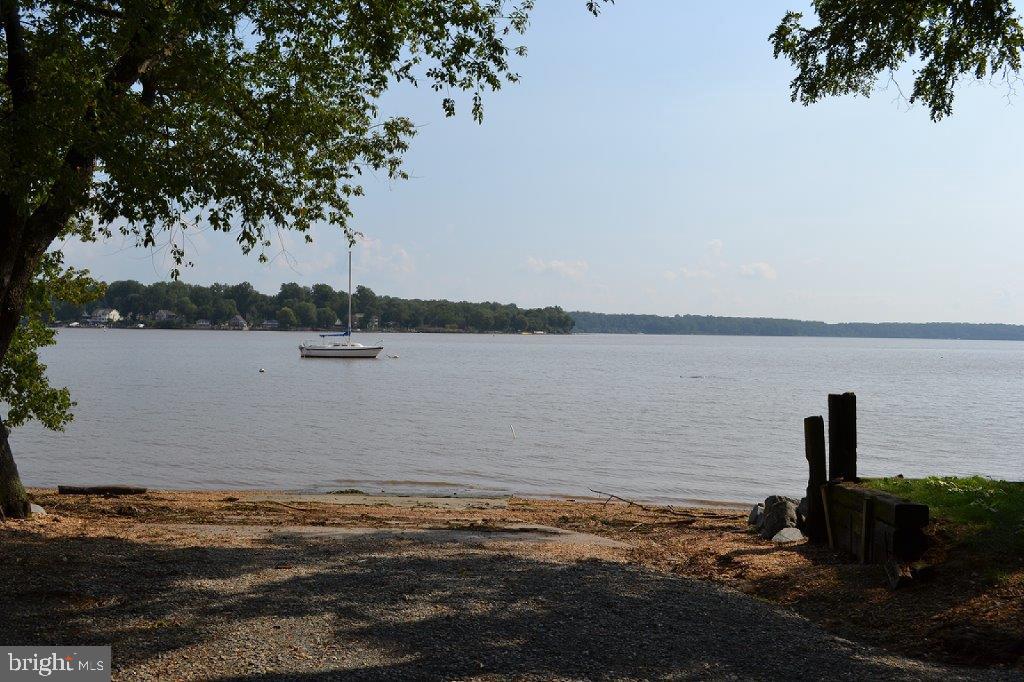 WOODCREST SHORES - Residential