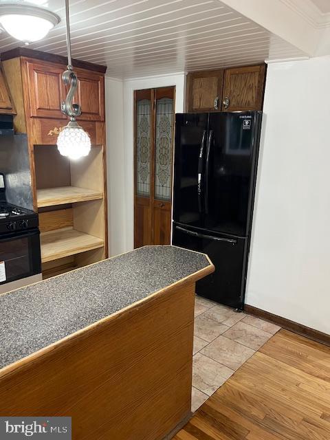 FOLCROFT - Residential Lease