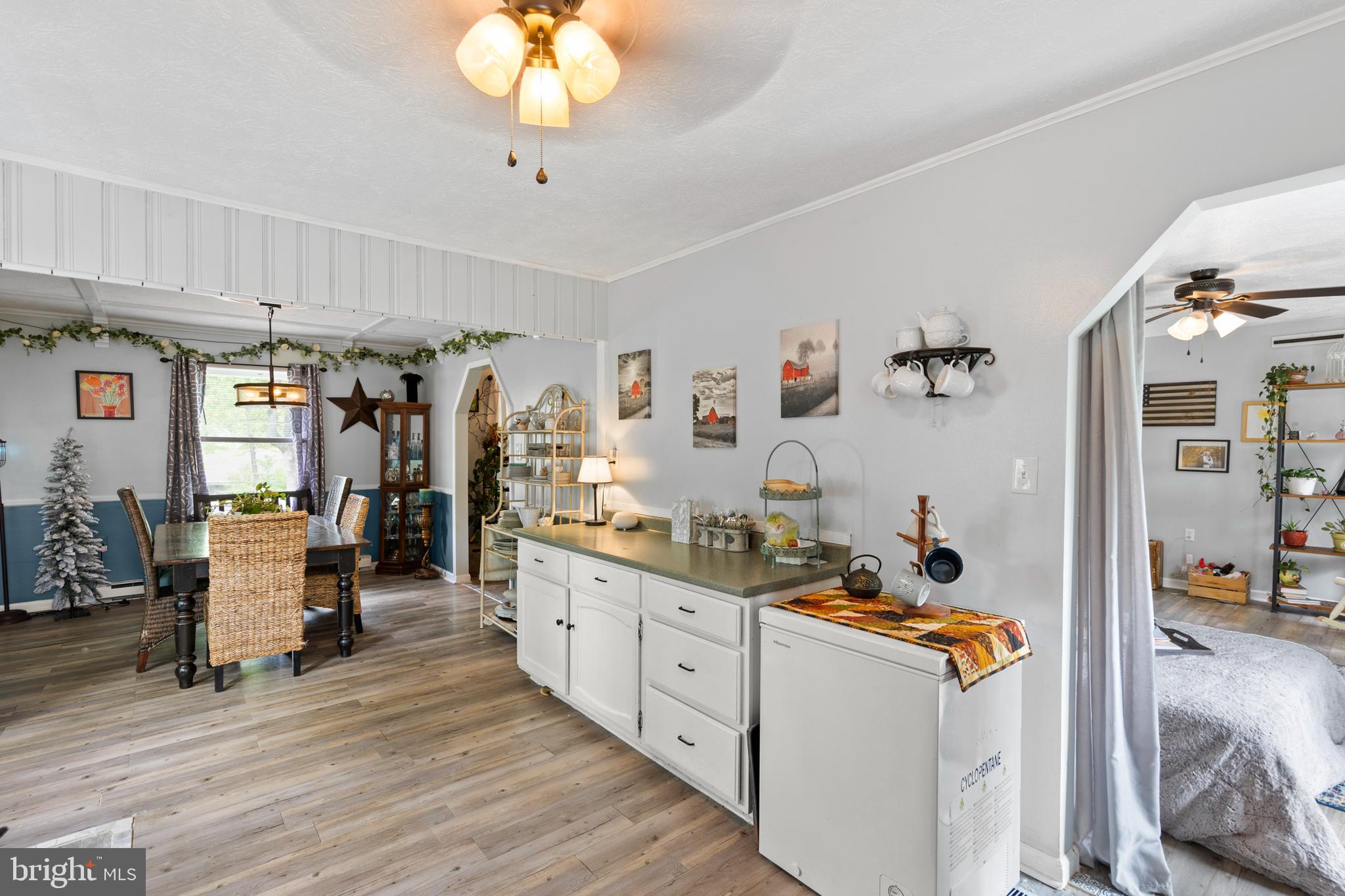 LAKE HOLIDAY ESTATES - Residential