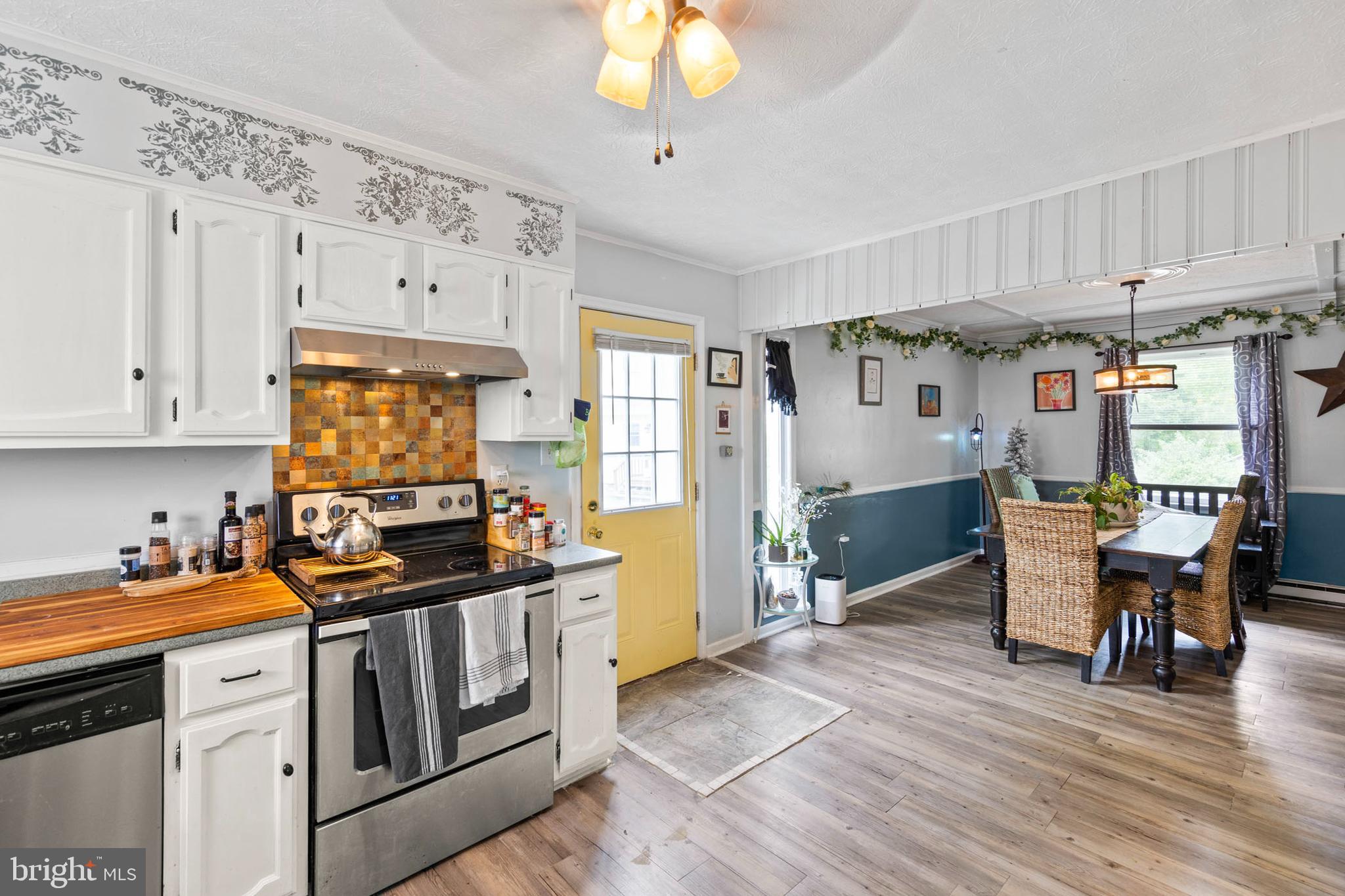 LAKE HOLIDAY ESTATES - Residential