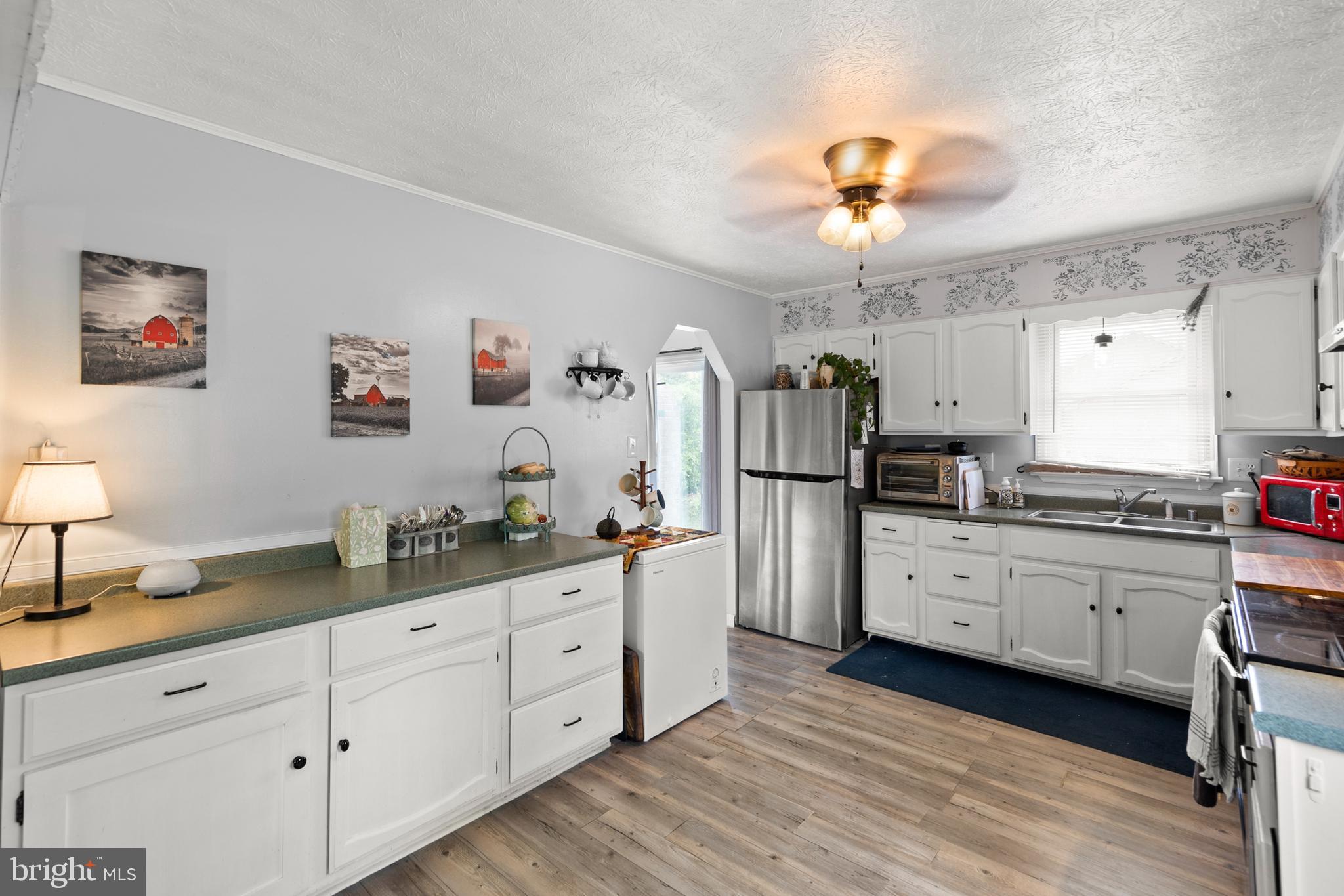 LAKE HOLIDAY ESTATES - Residential