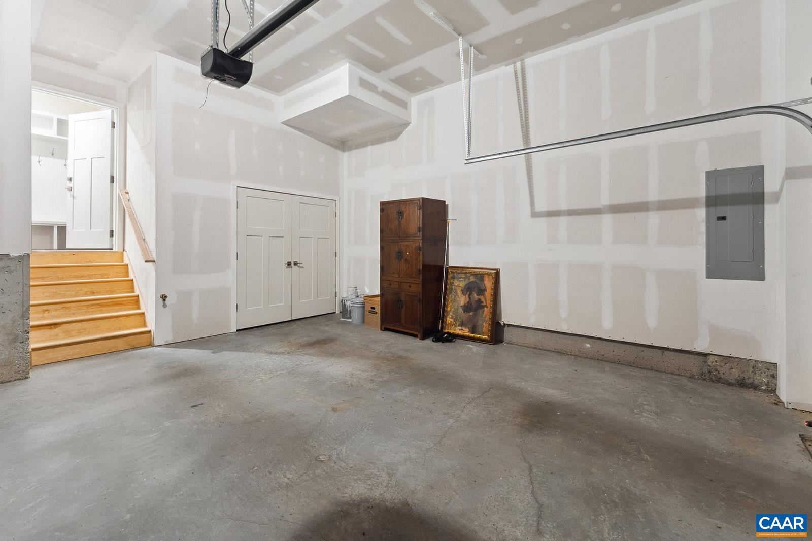 OLD TRAIL - Residential