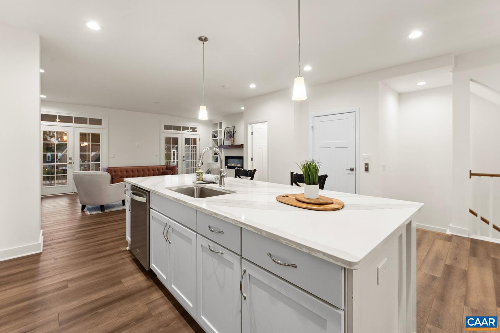 OLD TRAIL - Residential