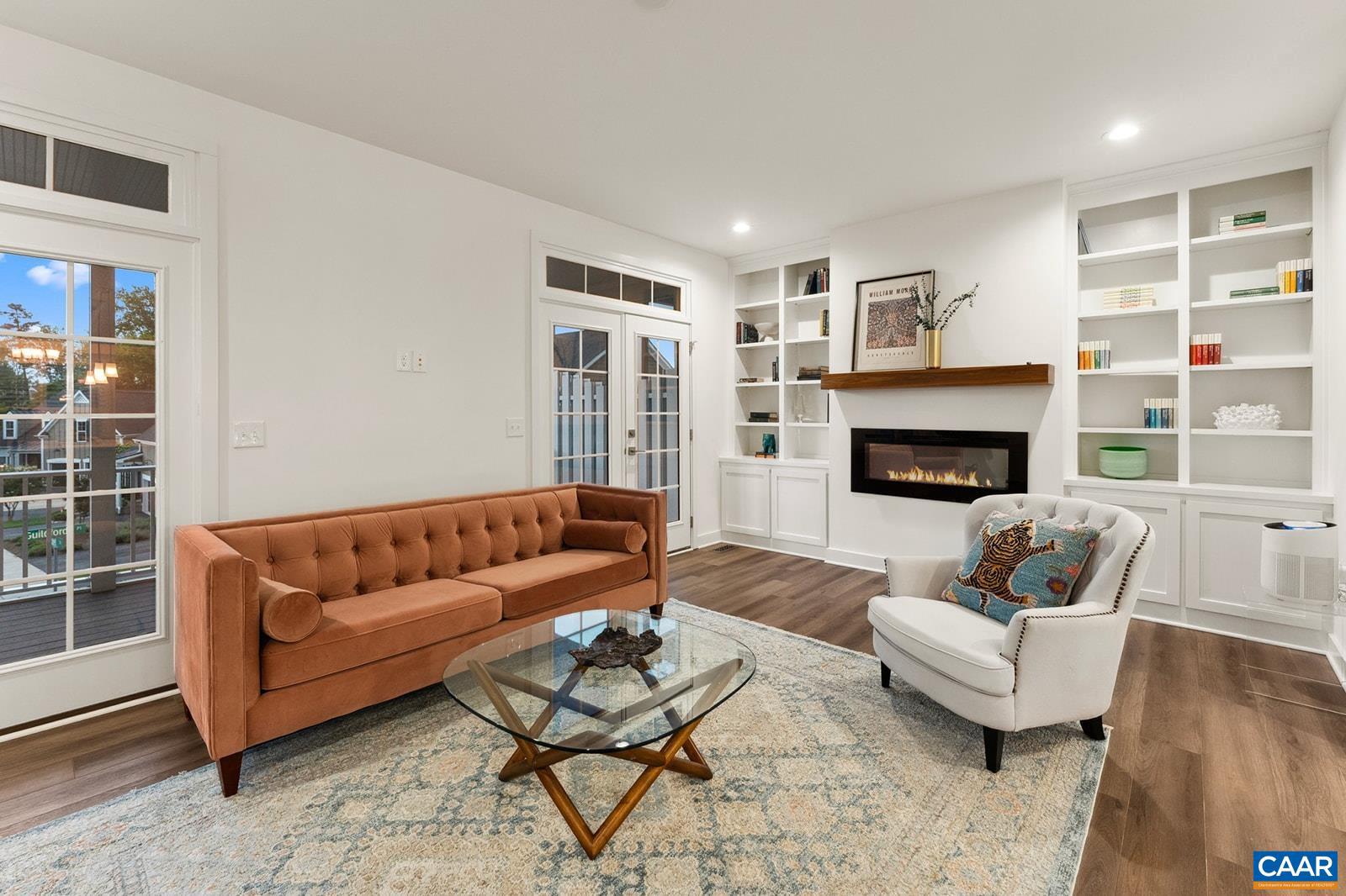 OLD TRAIL - Residential