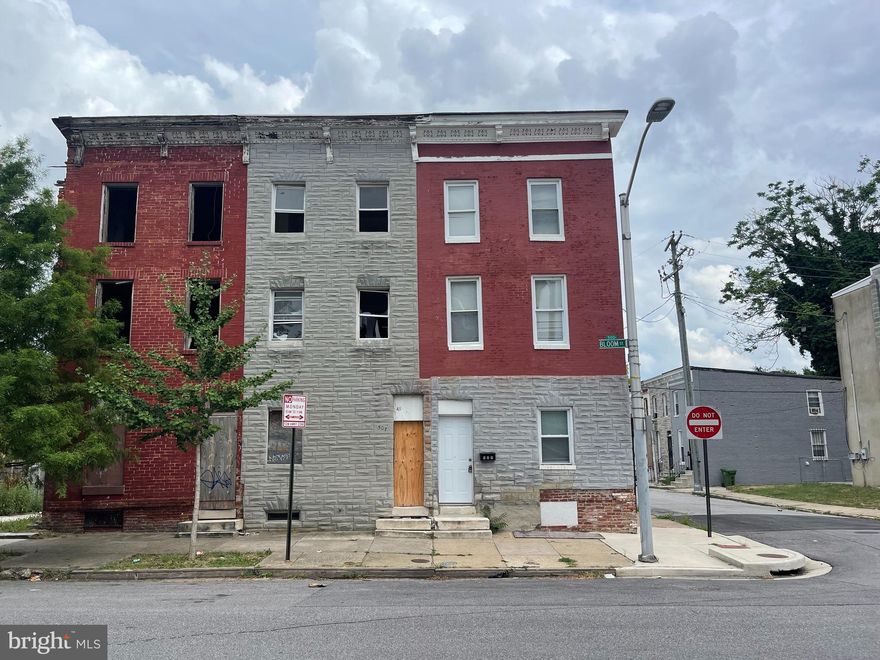 ONLINE AUCTION: Bidding begins 8/5/2024 @ 10:00 AM. Bidding ends 8/7/2024 @ 6:50 PM. List Price is Suggested Opening Bid. Deposit: $5,000. 3 Story Townhouse located in the Druid Heights area. JUST MINUTES to Coppin State University & Druid Hill Park. Easy access to major traffic artery W North Ave.