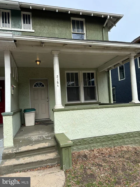 318 E Raymond Avenue Unit A, Alexandria, VA MLS: VAAX2066394
