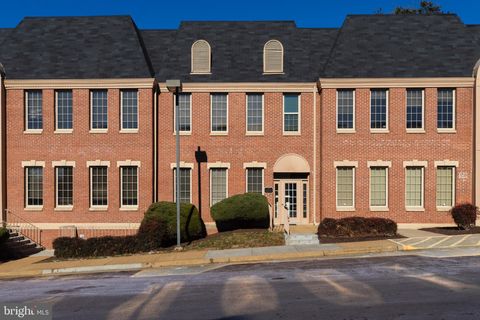 Photo of 7008 Little River Turnpike #4E, ANNANDALE, VA 22003 (MLS # VAFX2282570)