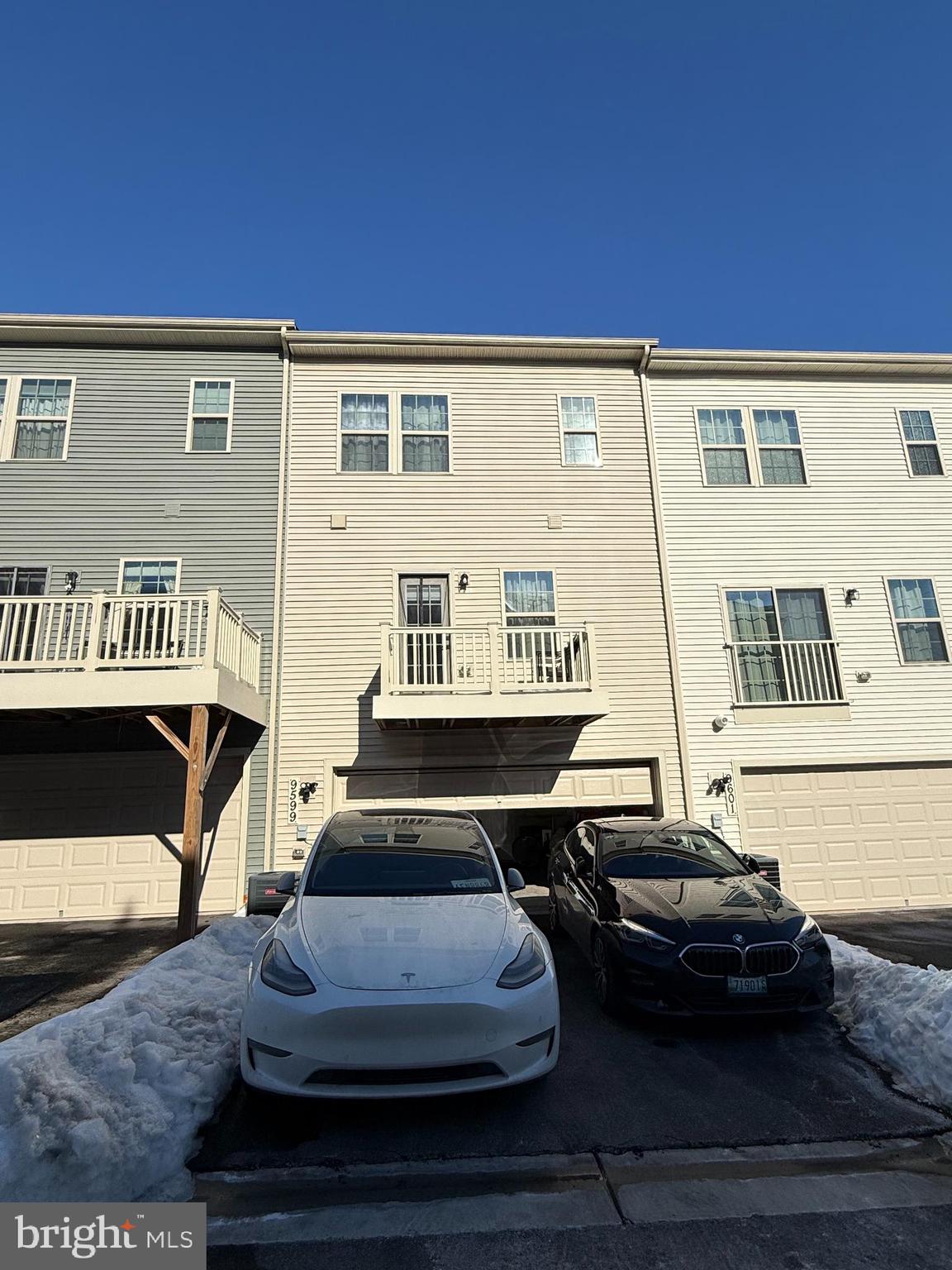 MONTGOMERY VILLAGE - Residential