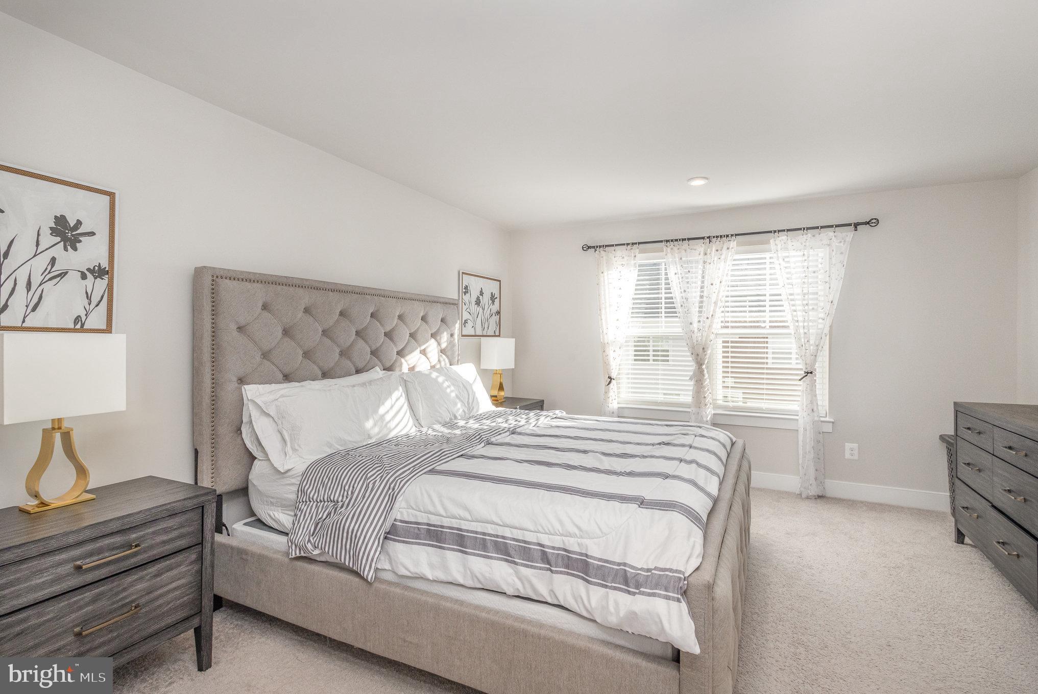 POTOMAC SHORES - Residential