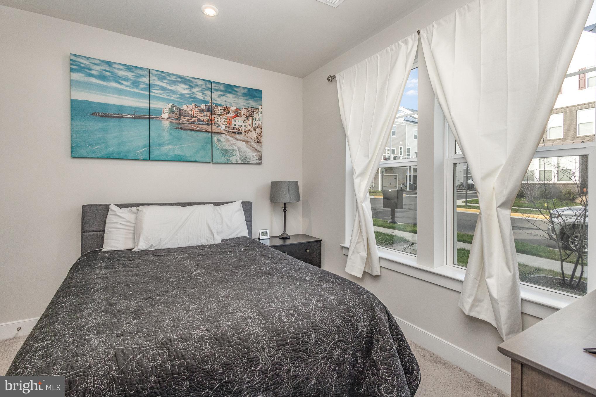 POTOMAC SHORES - Residential