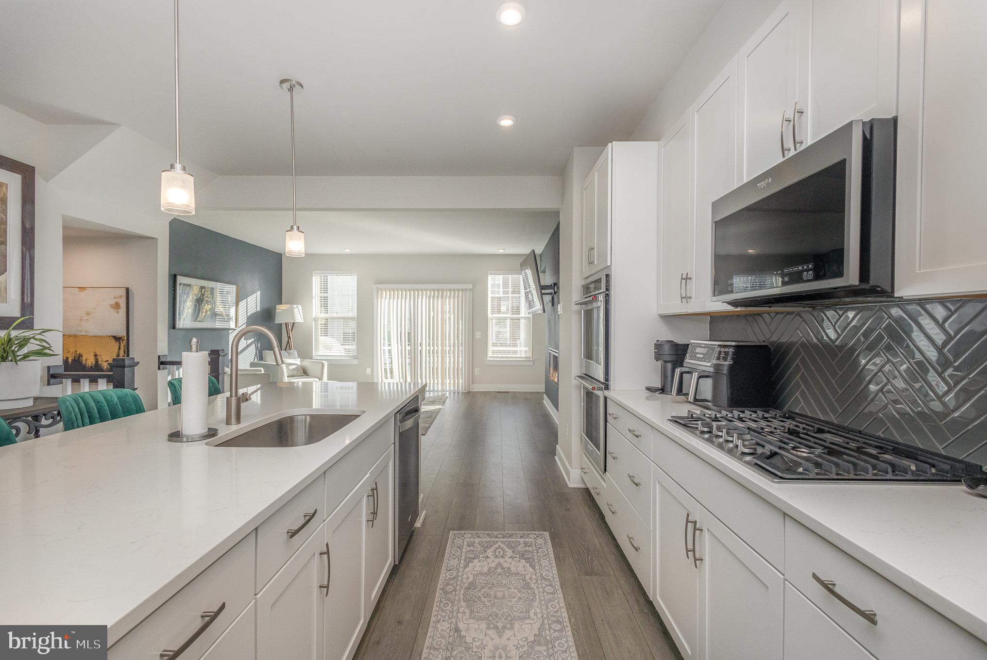 POTOMAC SHORES - Residential