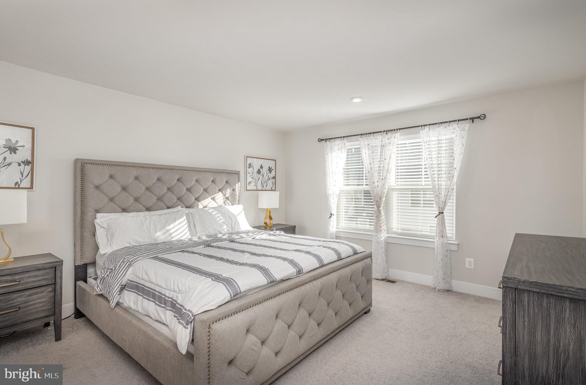 POTOMAC SHORES - Residential