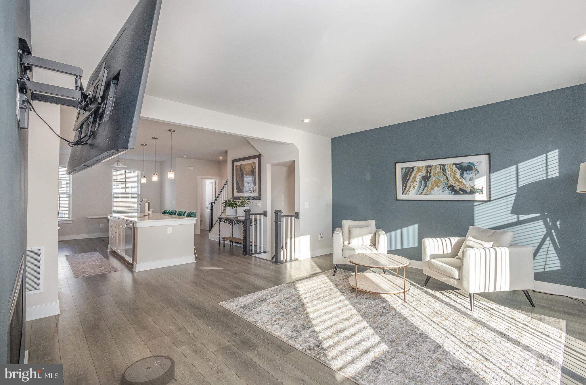 POTOMAC SHORES - Residential