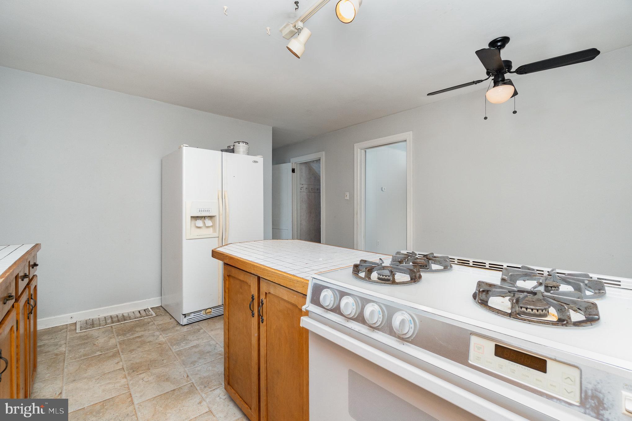 FUNKSTOWN - Residential