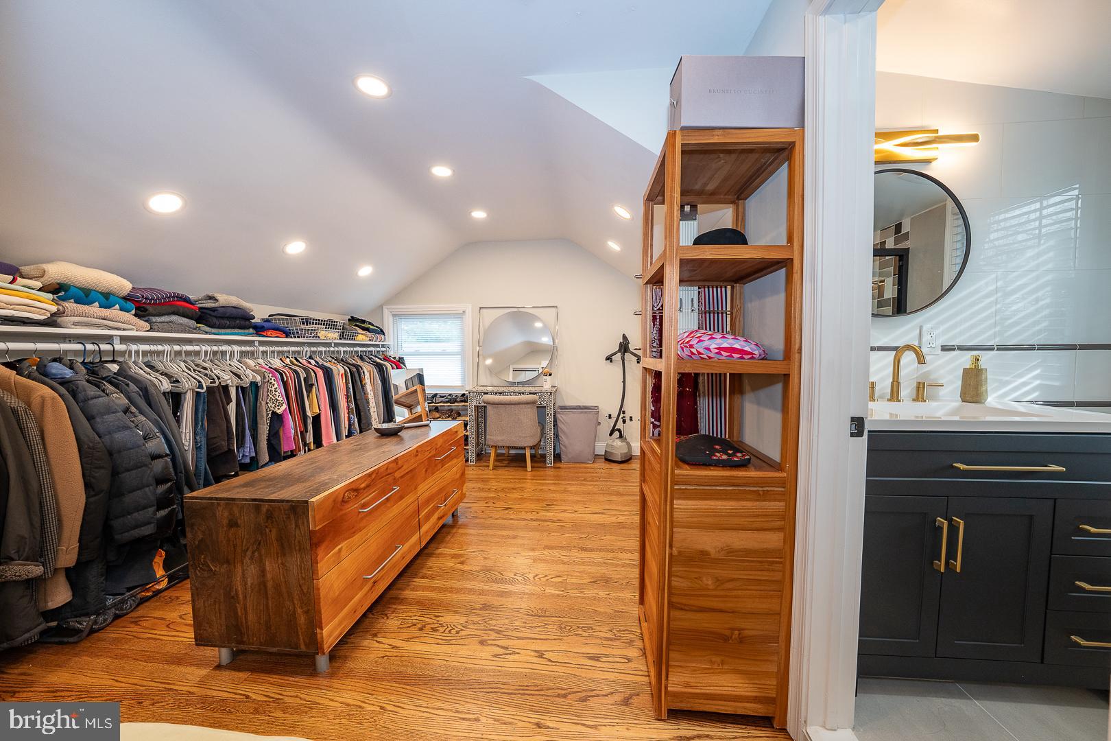 SHORTRIDGE - Residential