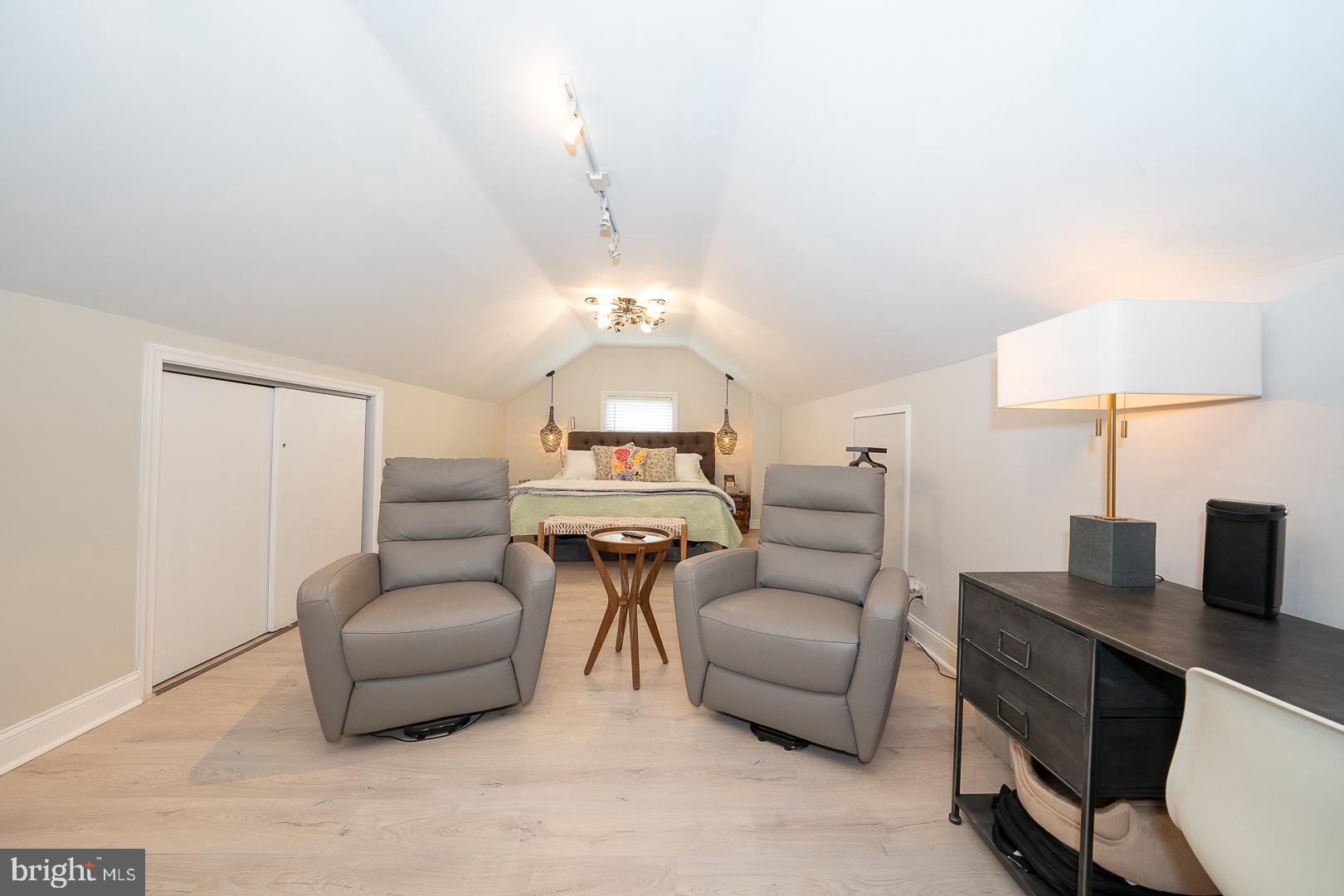 SHORTRIDGE - Residential