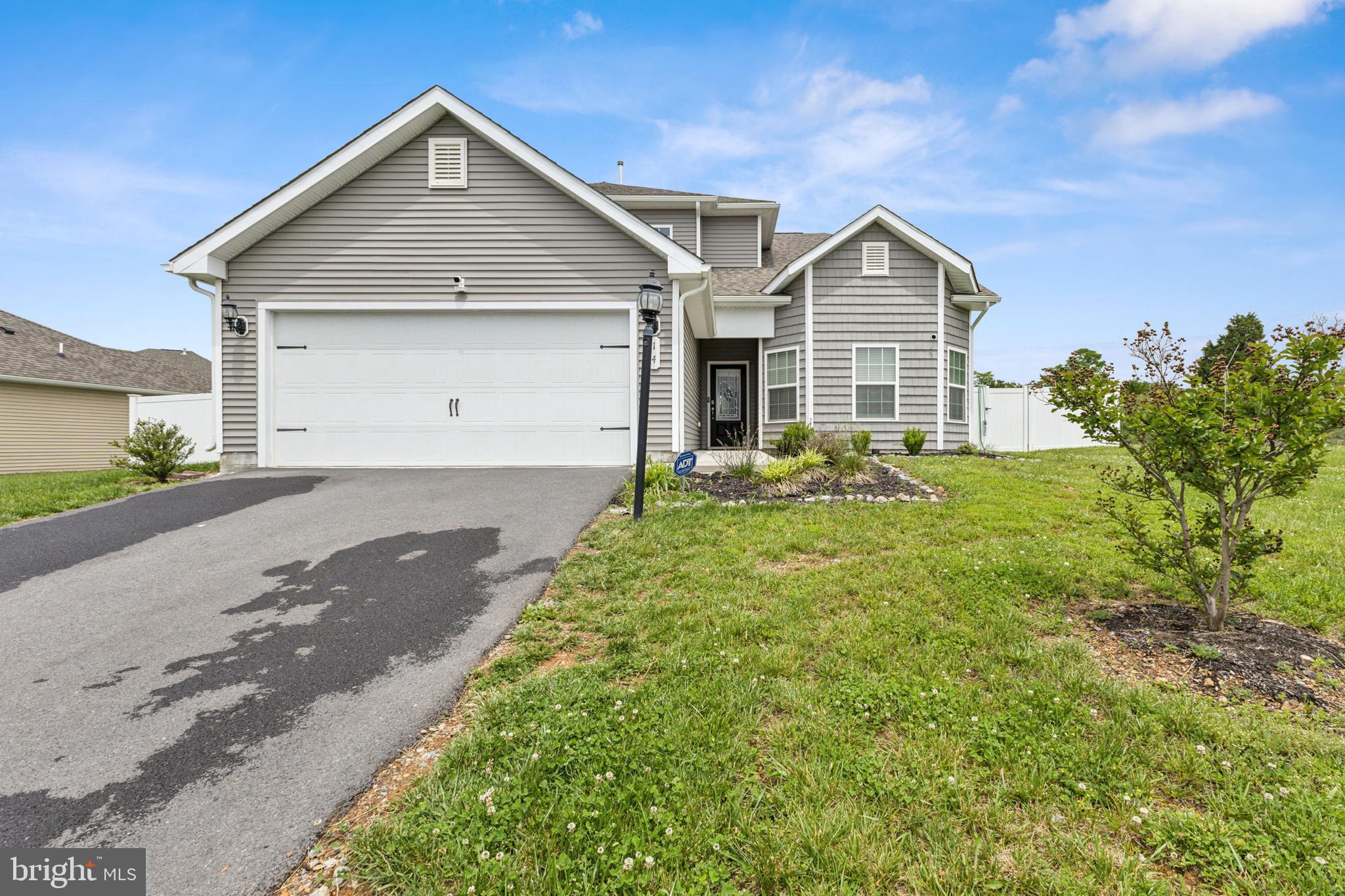 MCGINNIS POINT - Residential