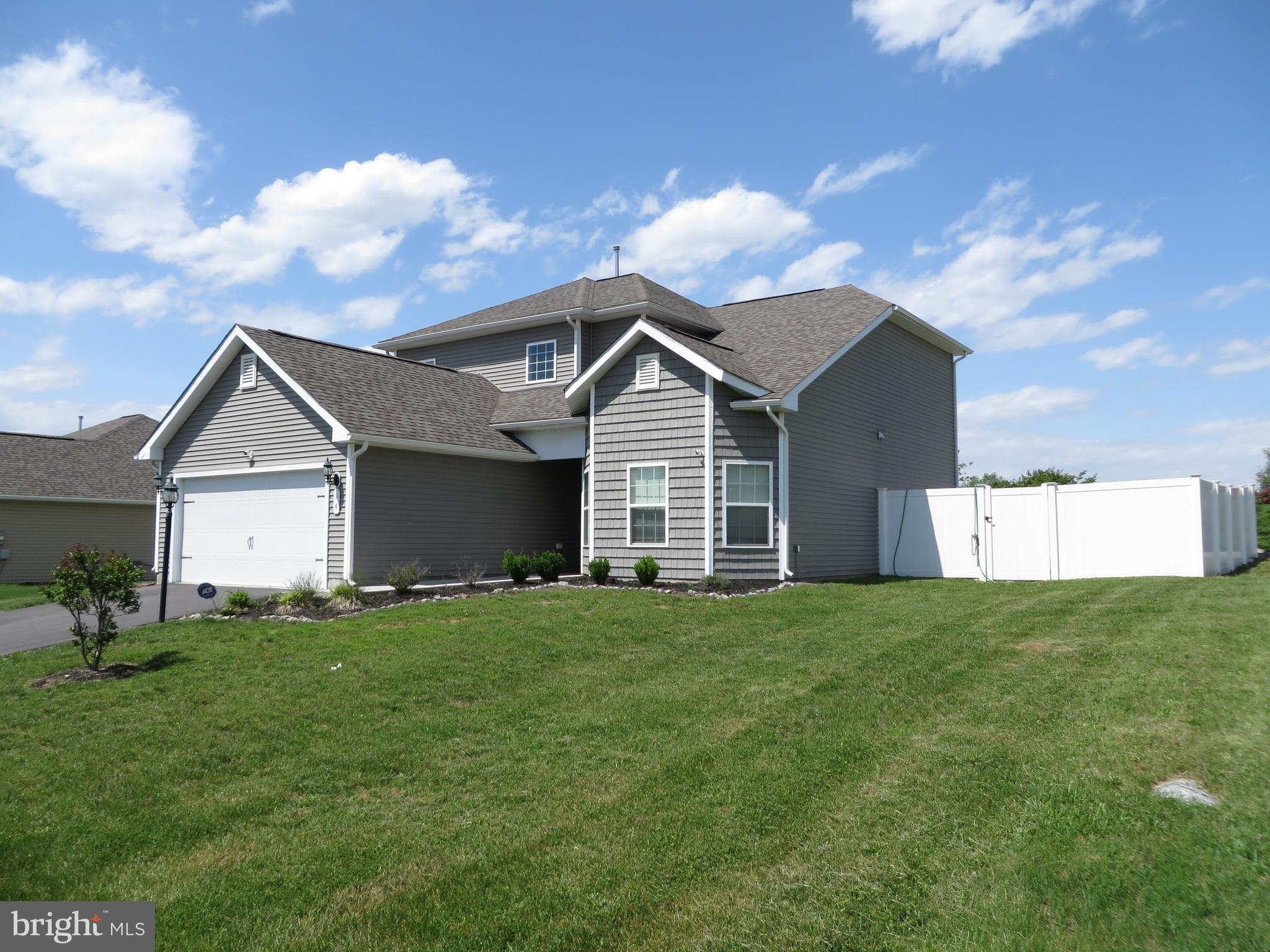 MCGINNIS POINT - Residential