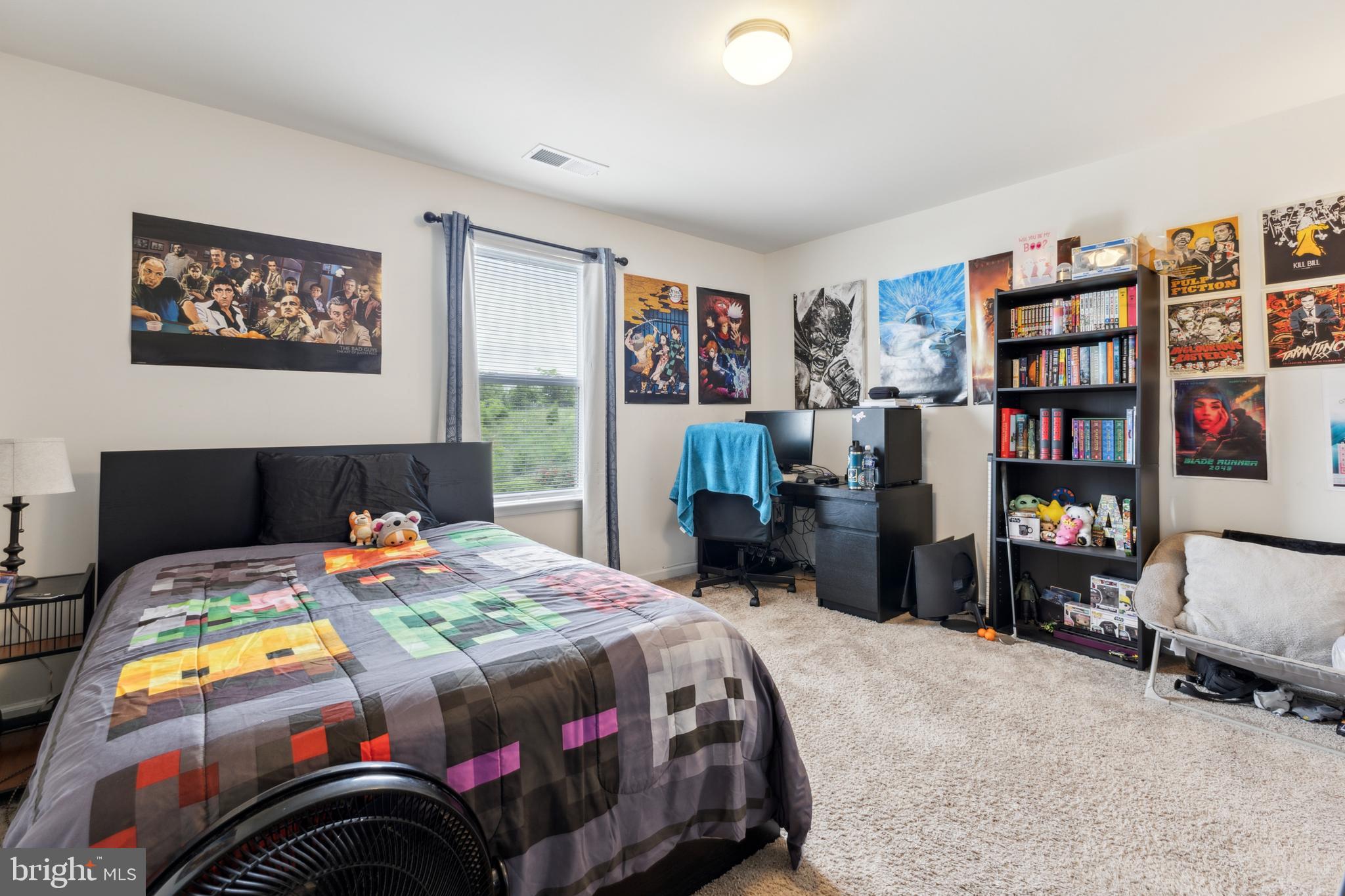 MCGINNIS POINT - Residential