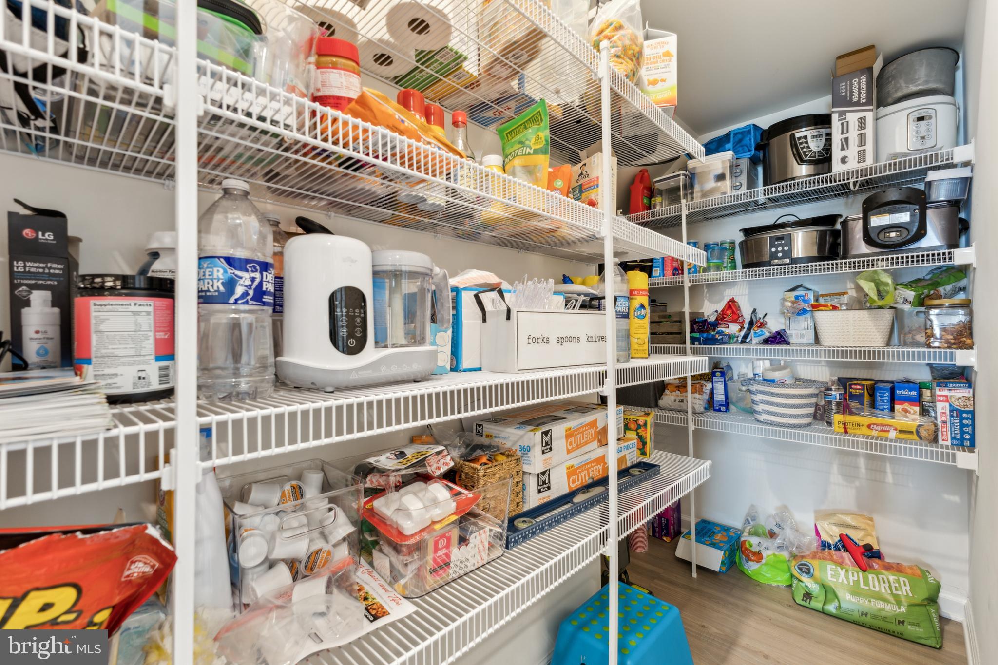 MCGINNIS POINT - Residential