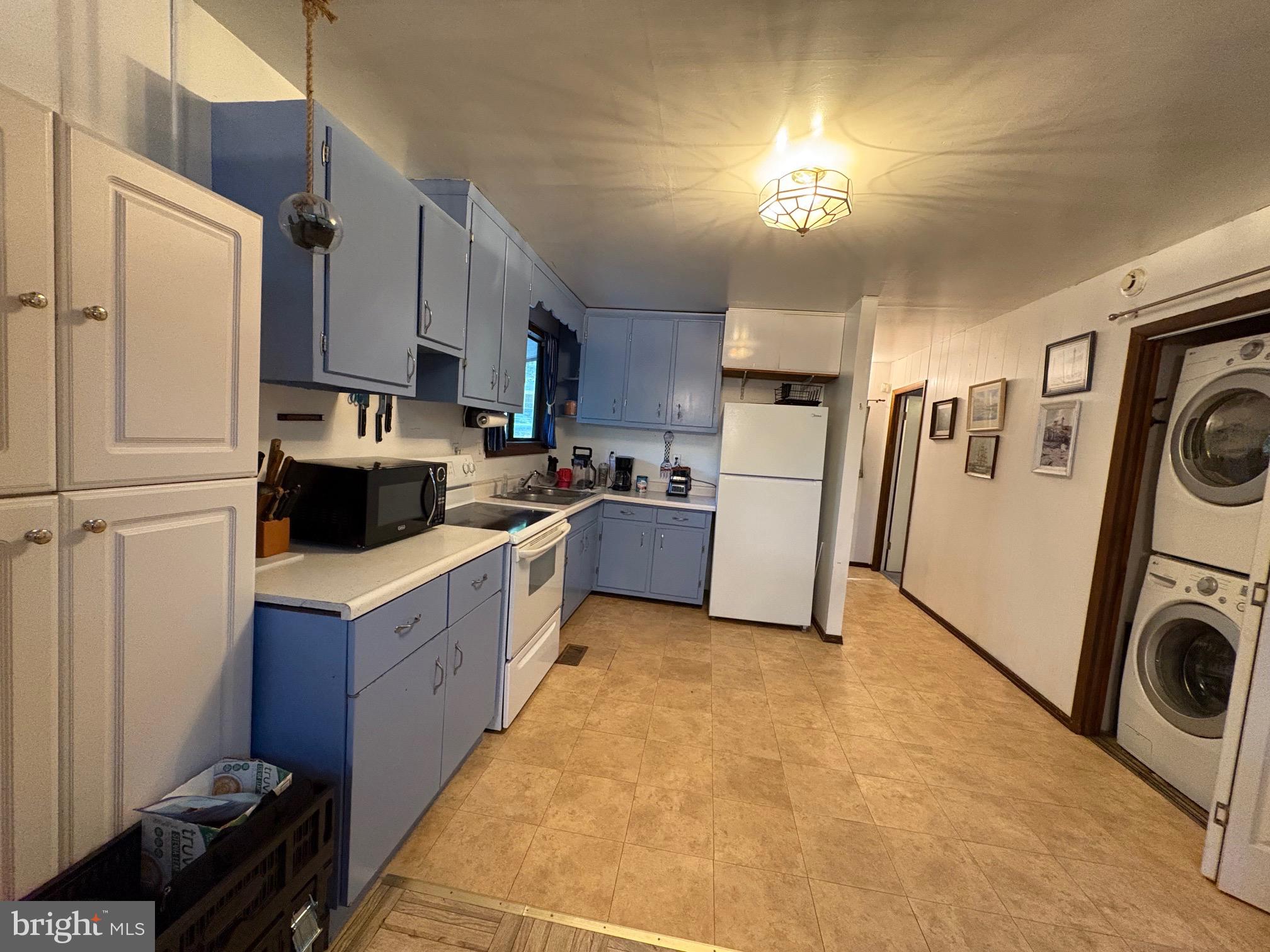 GLENWOOD FOREST - Residential Lease