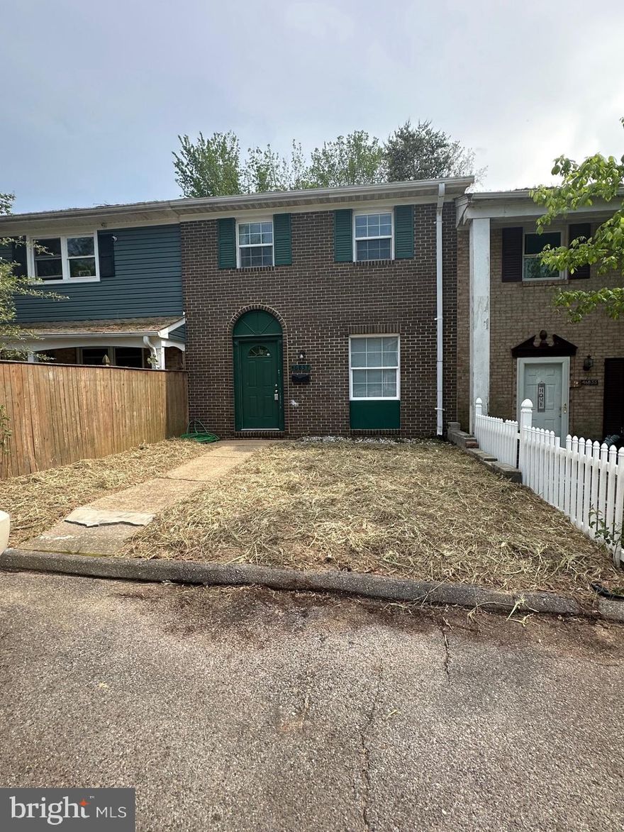 3 bedroom 1 1/2 bath townhouse with washer and dryer.  Freshly painted, new flooring and some fixtures  installed.****We are putting the final touches on this one****Owner is a Licensed MD Realtor****.  Applications takes in account Credit, Income and rental history.  The advertised rent rate is only for those that would be accepted based on the accepted criteria.  Ask Agent for information sheet prior to applying.  ***NO PET and NON-SMOKING UNIT*** TRASH REMOVAL INCLUDED IN RENT