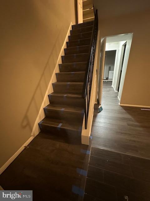 COLONY SQUARE - Residential Lease